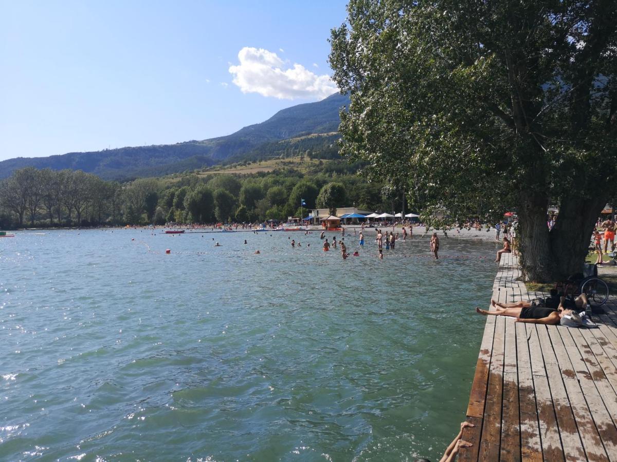 Apartment T4 72m2 A Entre Les Orres Et Embrun A Cote Du De Serre Poncon.