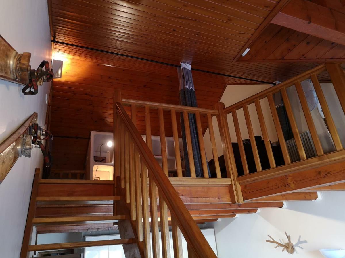 T4 72m2 A Entre Les Orres Et Embrun A Cote Du De Serre Poncon. Apartment Baratier